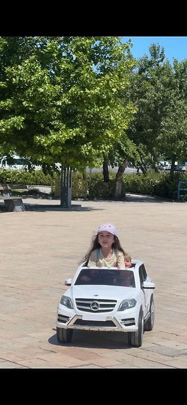 oyuncaq masini: Uşaq üçün elektrikli miniatür avtomobil – Mercedes-Benz üslubunda, ağ — 5