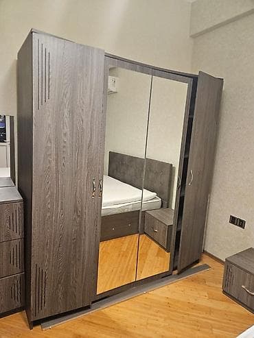 king yataq desti: Yataq otağı dəsti Tərkibi: - 2 nəfərlik çarpayı: yumşaq toxumalı — 4