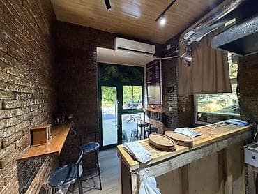 döner yeri: Şəhər mərkəzində yerləşən kiçik dönərxana/fast-food məkanı icarəyə — 3
