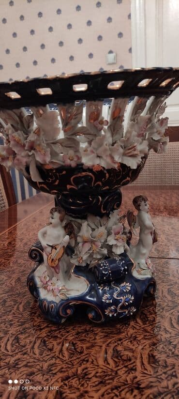 meyvə qablari: Əl işi olan original vaza.Təkrarı yoxdur. Qiyməti 300 man — 4