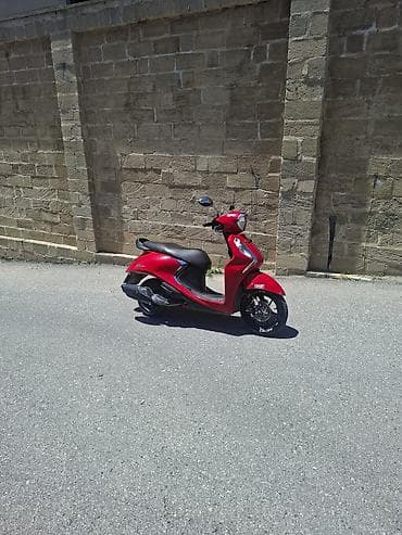 Salam. yamaha fascino ideal veziyyetde az surulub. sənətlər