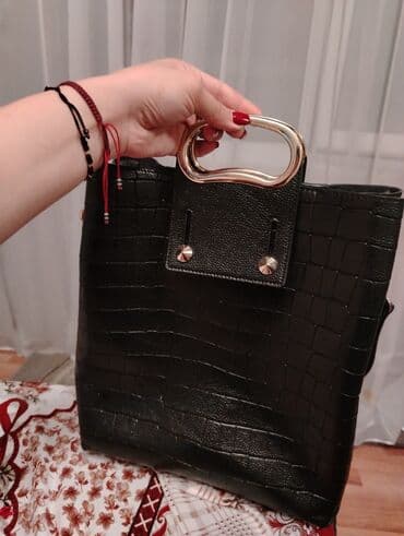 qaşlı çanta: Qara rəngli zərif qadın çantası - Material: kroko teksturalı eko–dəri — 1
