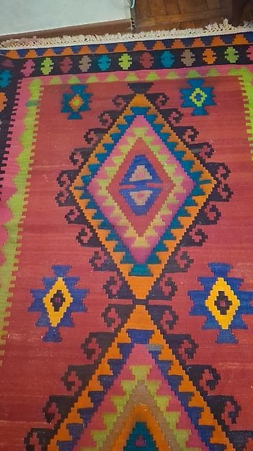 qedimi mebeller: Kilim xalça 1960cı ilin Xalçasıdır - Naxış: Şərq motivli, romb və — 1