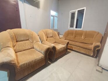 toyuq hisseleri: İşlənmiş, Klassik divan, Divan, Bazasız, Açılmayan — 9