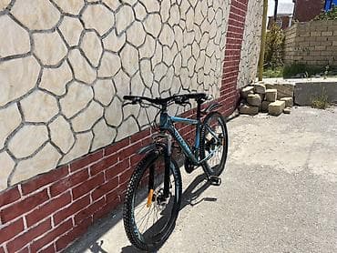 velosipet rolu: Dağ velosipedi – 27.5” təkərlər, disk əyləclər, ön amortizator - — 4
