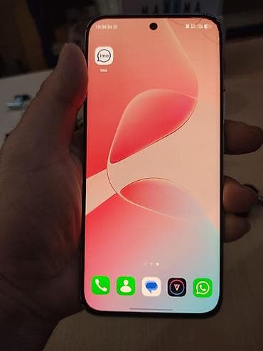 macbook pro m3: Infinix Hot 60 Pro+, 256 GB, rəng - Gümüşü, Sensor — 6