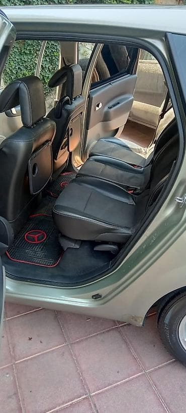 7 yerlik avtomobillər: Renault Scenic: 1.5 l | 2007 il 53000 km Van/Minivan — 6