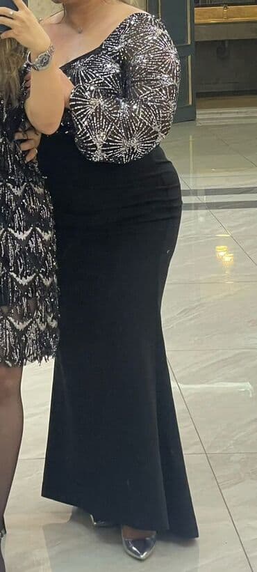 Paltolar: Qara rəngli ziyafət donu Sadəcə 1 dəfə toya geynilib. Alışı 159 azn — 1