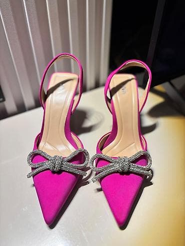 zara: Zara alınıb 150 Azn,satılır 20Azn.Bir dəfə geyinilib.37 ölçüdür — 1