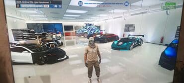 Мототранспорт: Qarajda müxtəlif növ nəqliyyat vasitələri var. Yüksək keçmə — 3