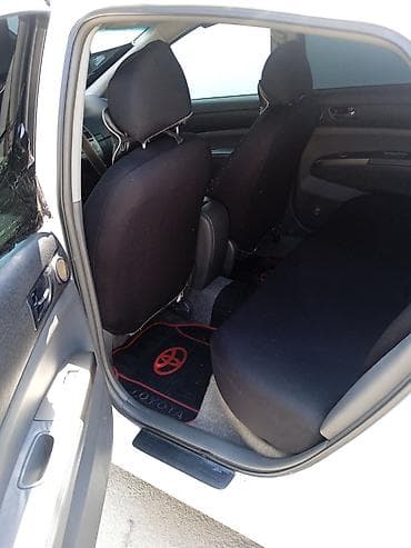 monitor prius: Toyota Prius Hybrid – ağ rəng, 5 qapı, hetçbek gövdə. Mühərrik və — 5