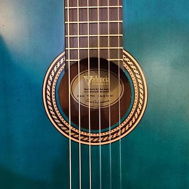 gitara temiri: Klassik gitara Valencia VC204TBU Üst:Sitka Spruce Qol: Ebonized — 2