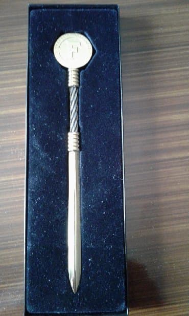 brilok: "Franklin offshore" markalı suvenir bıcağı və açarlığı (breloku) — 4