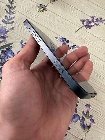 2 el iphone 13: IPhone 13, 128 GB, Midnight, Barmaq izi, Simsiz şarj, Face ID — 5
