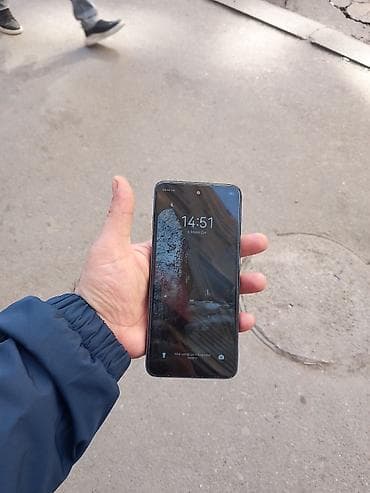 asus padfone 2: Tecno Spark 20C, 128 GB, rəng - Qara, Barmaq izi, Face ID — 2