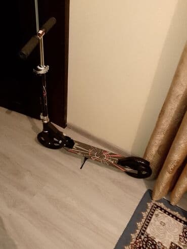 Şəhər üçün iki təkərli skuter yenidr 1 saat olar hədiyyə edilib usag