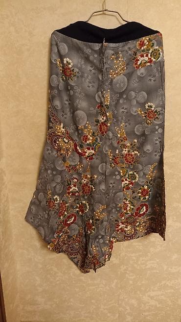 Ətək,yeni.On tərəfi muncuq işləməli