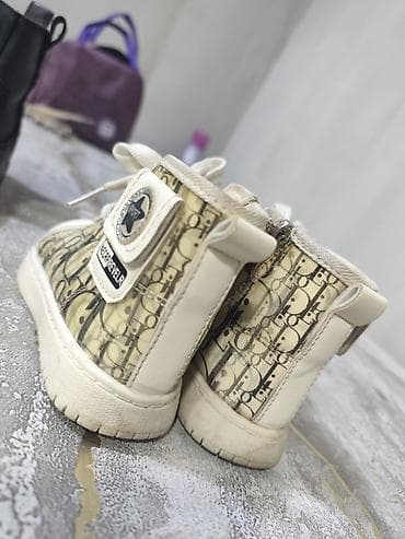 Krossovkalar: Uşaq üçün yüksəkboğaz idman ayaqqabısı Ölçü: 23 - Rəng: krem/daş bej — 1