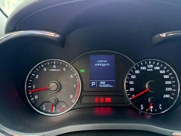 mersedes c 230: Kia Cerato: 1.6 l | 2015 il Sedan — 9