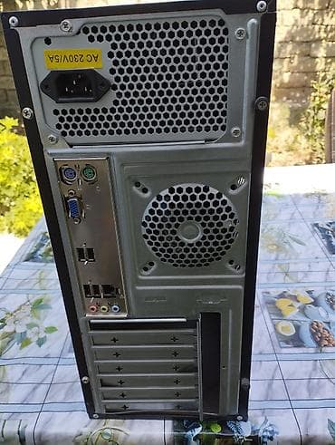 Masaüstü kompüter (system unit) Xüsusiyyətlər və quruluş: - Korpus