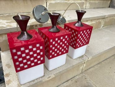 Другой декор и предметы интерьера: Kub formalı, qırmızı-ağ rəngli divar lampası. Bu lampa müasir dizaynı — 3