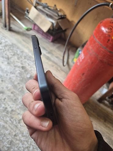 iphone 7 jet black: IPhone 13, 128 GB, Qara, Face ID — 7