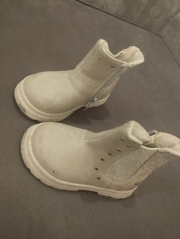 Детская обувь: Uşaq qış çəkmələri olcu 23 - Rəng: açıq bej/krem - Model: qısa — 1