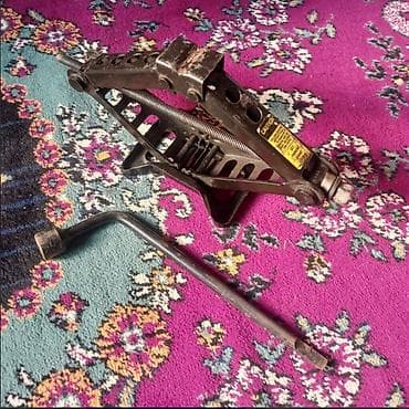 İşlənmiş Mexanik Domkrat, Maksimum yükqaldırma: 3 t, Ünvandan götürmə — 1
