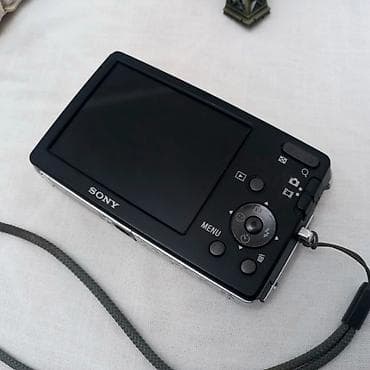 Sony DSC-W310 Sony keyfiyyəti sevənlər üçün ideal seçim. Yüngül, rahat — 2