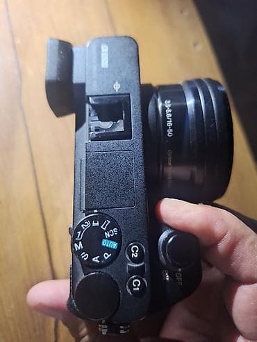 Sony Alpha a6500 güzgüsüz fotoaparat + E PZ 16–50mm f/3.5–5.6 OSS — 2
