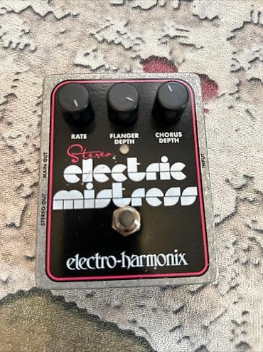 gitara pedalları: New Electro-Harmonix EHX Stereo Electric Mistress Flanger Chorus — 3
