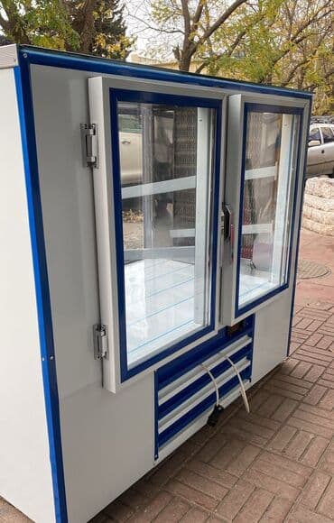 İki qapılı, vitrin tipli soyuducu Xüsusiyyətlər: - Şüşə ön qapılar