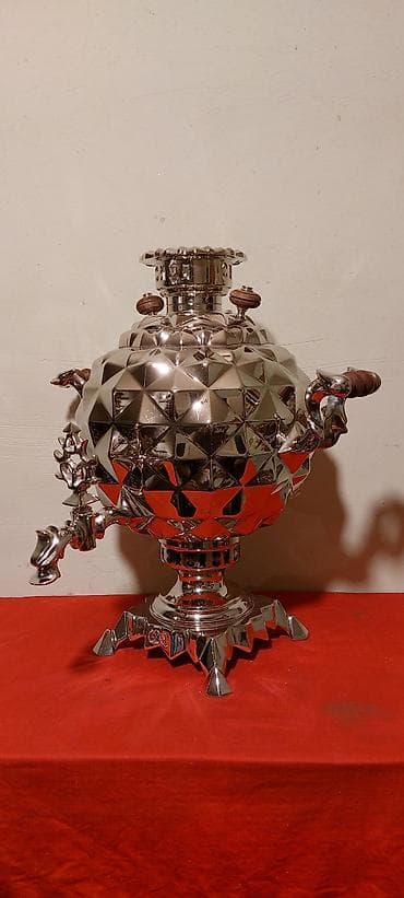 gitara simi: 1980-ci illerin Tula istehsali samavar 40-litrlikdir, materiali; mis — 3