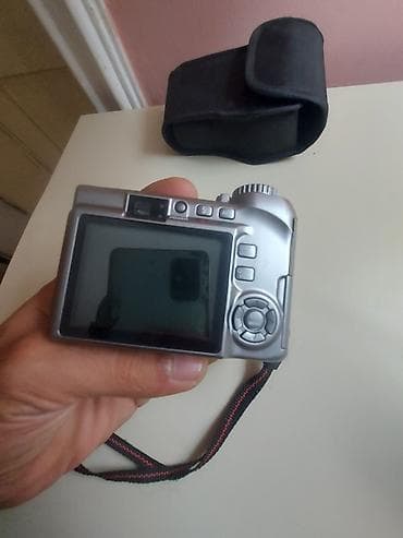Olympus SP-310 rəqəmsal fotoaparat - 7.1 meqapiksel təsvir sensoru - — 3