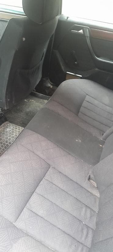 Motonəqliyyat: Mercedes-Benz 250: 2.5 l | 1995 il Sedan — 6