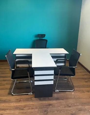 mudur masası: Yeni, İşçi üçün, Dördbucaq masa — 1