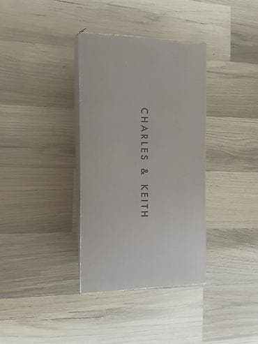 efsane inci: Charles & Keith qadın ayaqqabısı - Model: Slingback, uclu — 2
