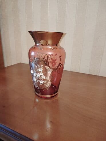 bəzək əşyası 9 hərfli: Kolleksiya üçün dekorativ əşyalar dəsti - Porselen fiqur: Zərif xanım — 3