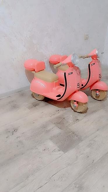 Uşaq elektrik skuteri (Vespa tərzində) – çəhrayı rəng - Tip — 5