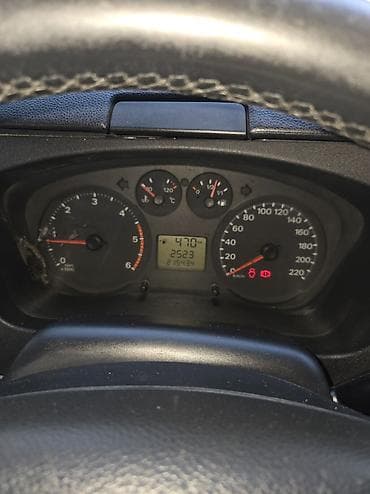 cherry masin: Ford Transit: 2.2 l | 2010 il 215500 km — 3