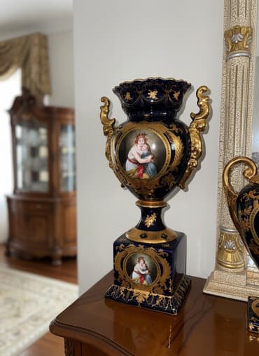 xrustal vaz: Bir vaza, Farfor — 1