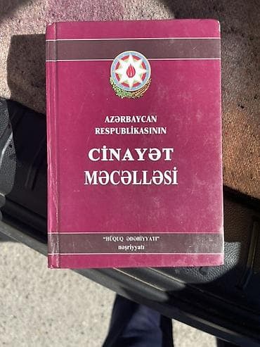 Salam ikinci əl hüquq kitabları satılır