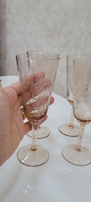 25 yas ad gunu sekilleri: Qədəhlər, rəng - Qəhvəyi — 1