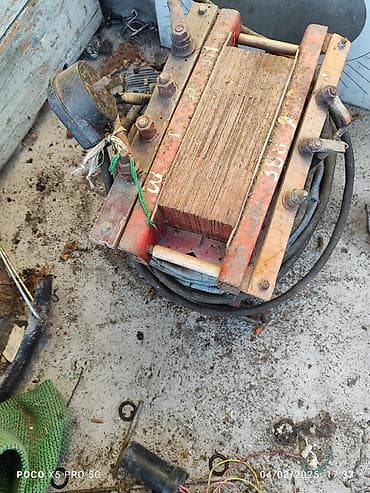 elektrikli ot bicen: Sənaye tipli qaynaq transformatoru - Güclü metal nüvə və mis sarğılı — 5