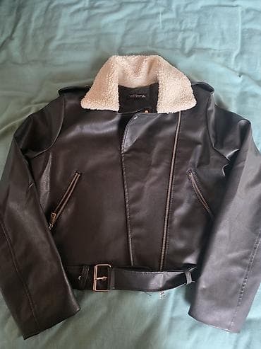 Donlar: Salvar -27 razmer 5 azn/ Dest ve kurtka M razmer her biri 10 Azn ( — 3