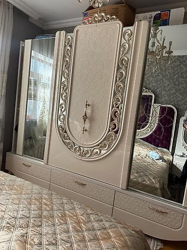 kravat işlənmiş: Yataq otağı dəsti. Yeni kimidir. Ünvan Keşle — 1