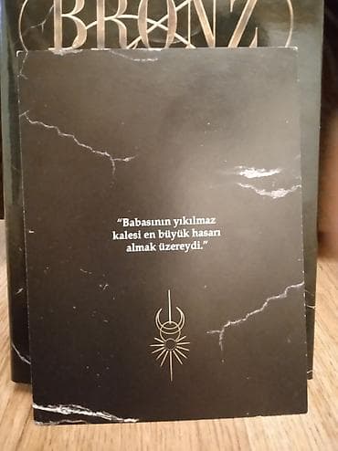 Kitab ciltlidir, içində xüsusi kartı da var. Heç bir cızıq, qatlanma — 3