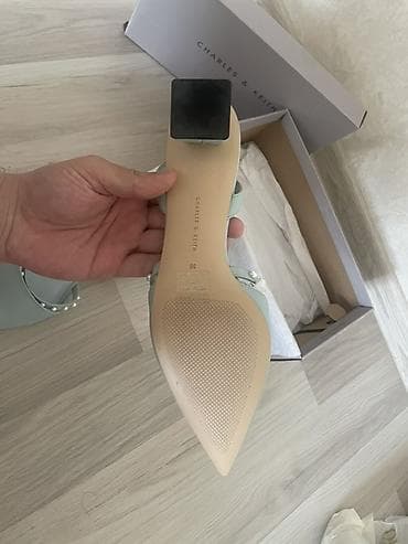 efsane inci: Charles & Keith qadın ayaqqabısı - Model: Slingback, uclu — 3