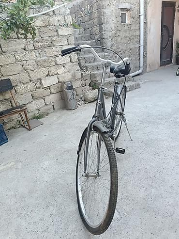 Şəhər tipli velosiped - Geniş, qaldırılmış sükan – rahat dik oturuş lalafo.az -da Şəhər tipli velosiped - Geniş, qaldırılmış sükan – rahat dik oturuş