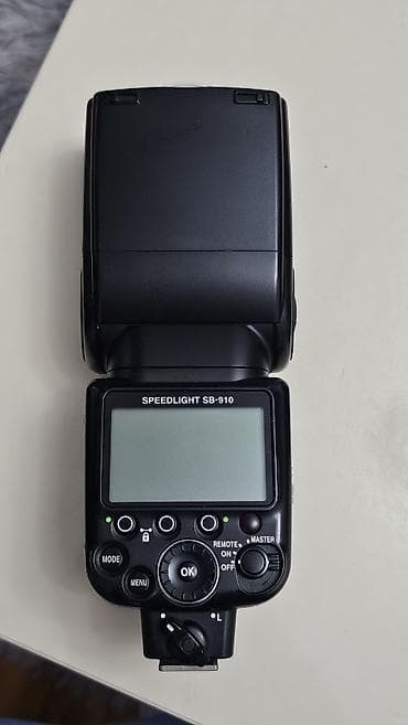 nikon d5200: Nikon D7000 DSLR fotoaparat dəsti Nikon D7000, normal vəziyyətdədir — 7